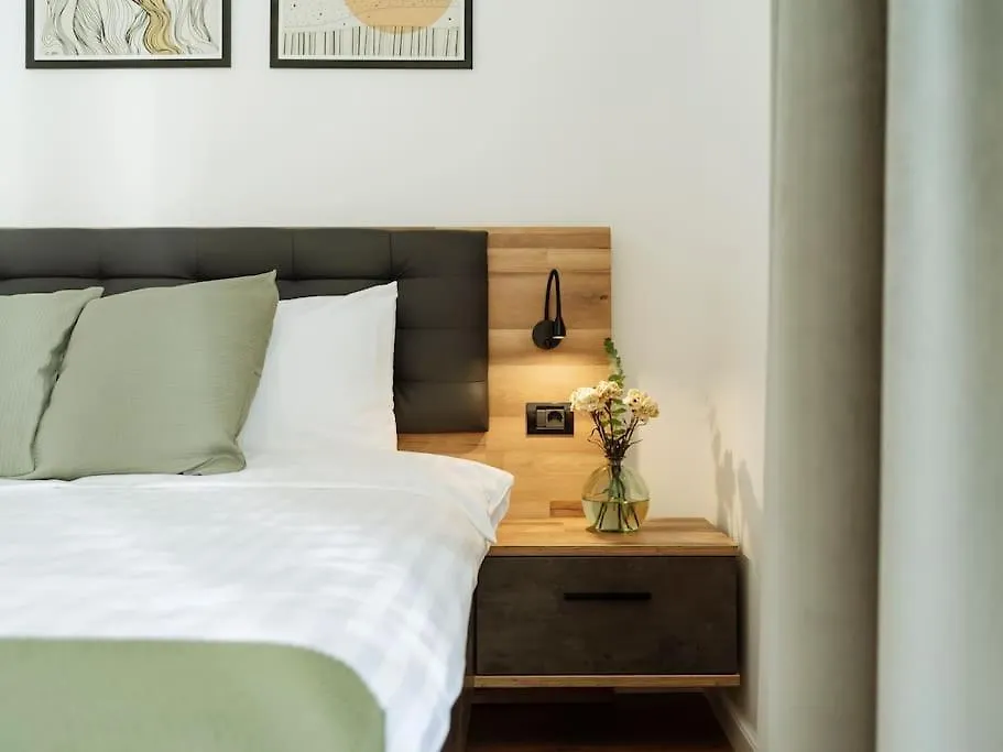 Central 5 Apartment - New Building & Parking Bucharest