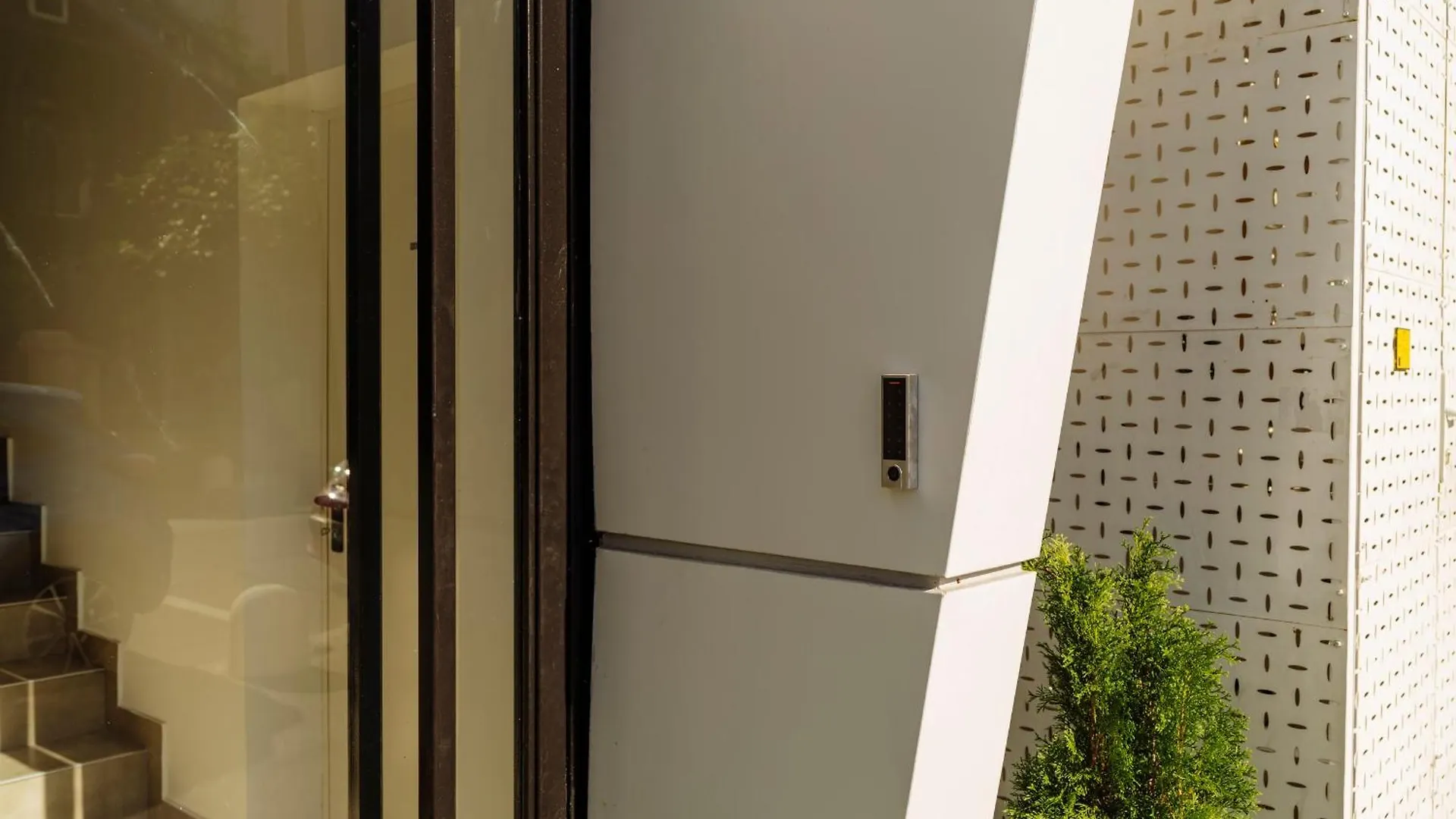 Central 5 Apartment - New Building & Parking Bucharest Romania