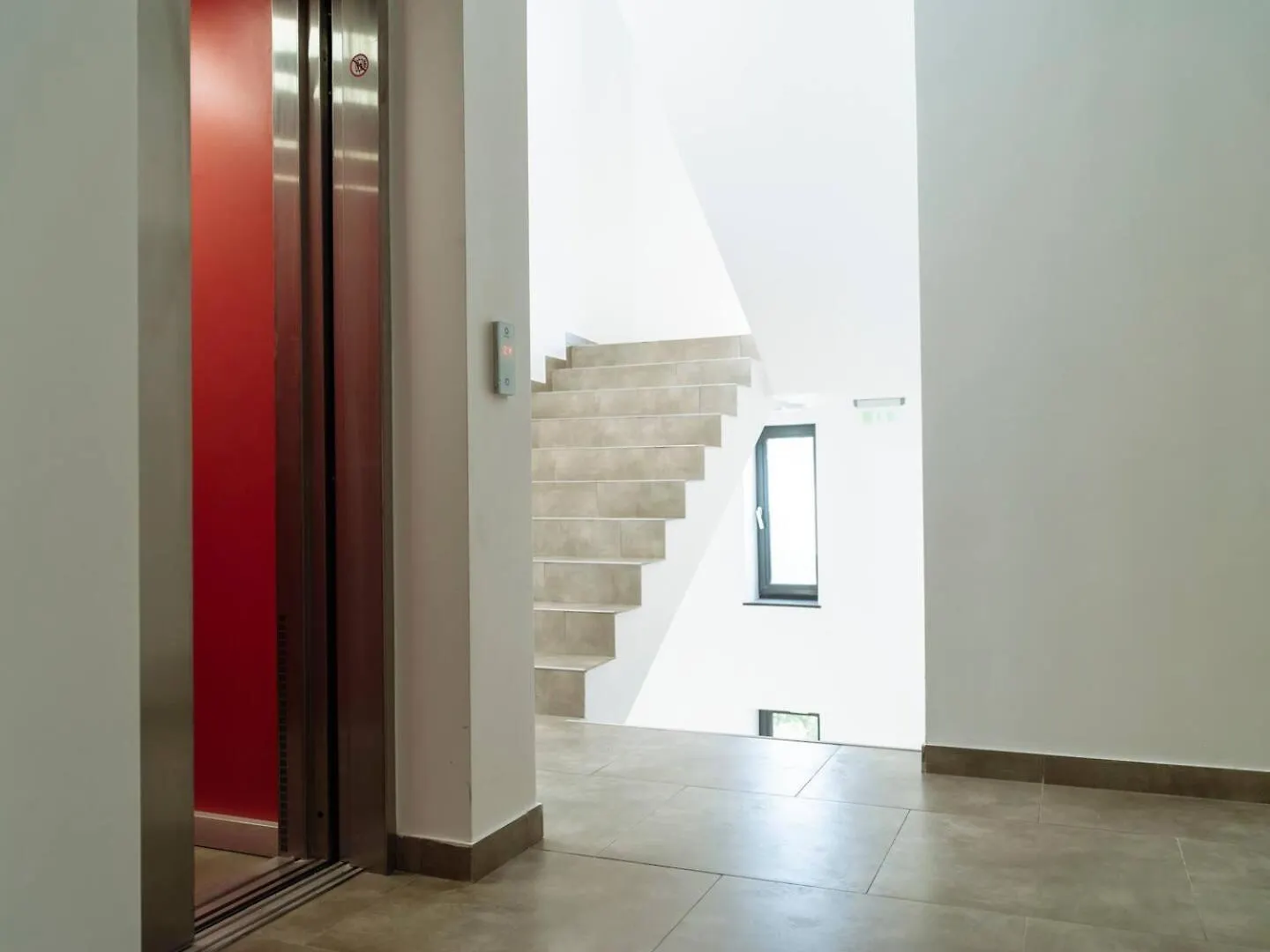 Central 5 Apartment - New Building & Parking Bucharest